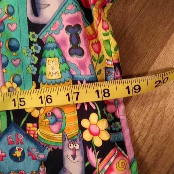 Cottonality scrub top small cats design - Picture 6 of 8